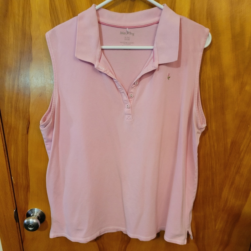 Sleeveless pink shirt